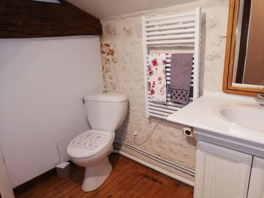 Vakantiehuis Maison Charentaise A La Campagne Becheresse